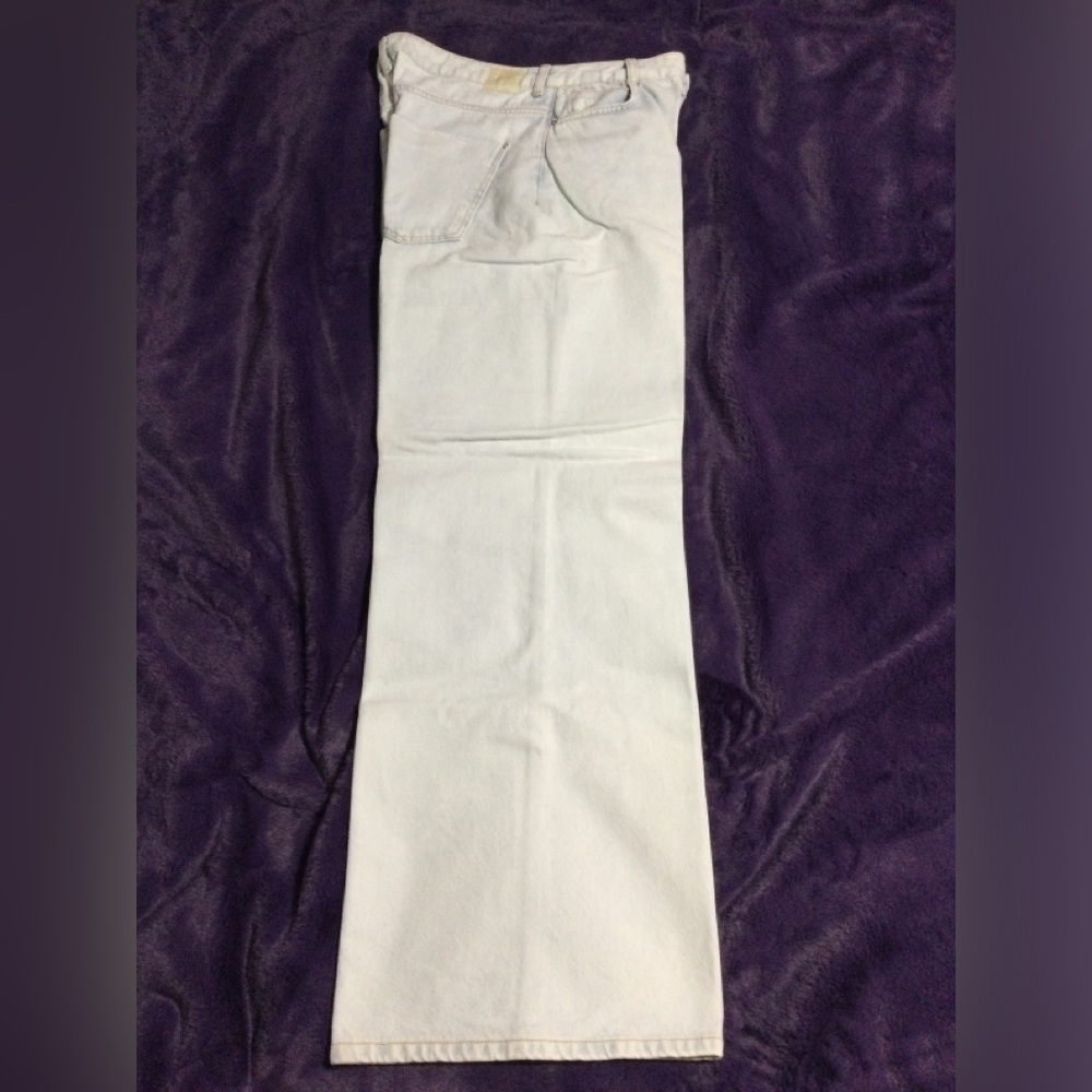 ZARA Super Light Blue High Waist Wide Leg Jeans.👖 Gently Worn